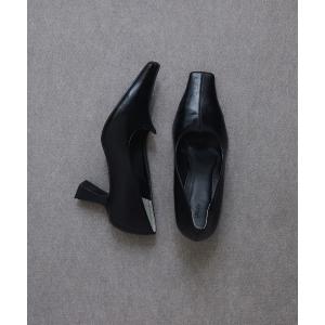 パンプス HEART CUT SQUARE TOE PUMPS