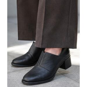 パンプス 「ELLE PLANETE」エルプラネット 甲深Vカット チャンキーヒール ブーティパンプス(木型マエストロ山崎氏監修 幅広設計)