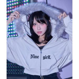 パーカー A'GEM/9 × .kom 「A'GEM/9 girl/エージェムナインガール」ファー付きプリントジップアップパーカー レディース