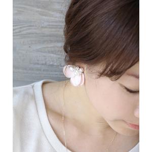 ピアス パールとフラワーブーケのバックキャッチピアス