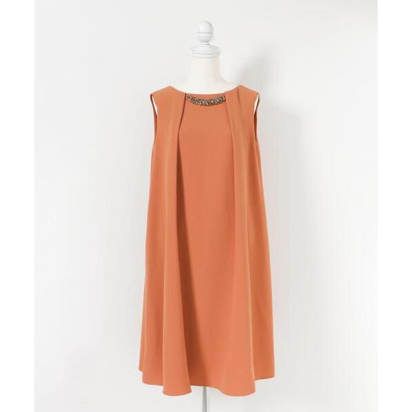 ワンピース ビジュー付タックフレアードレス∴