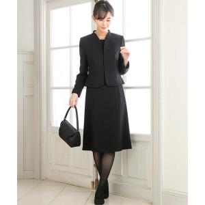 ノーカラージャケット＆セミフレアワンピース　ブラックフォーマルセットアップスーツ
