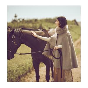 Merfirge ケープコート カシミヤ ウール SAGA フォックス ファー Merfirge ケープコート カシミヤ ウール SAGA フォックス ファー