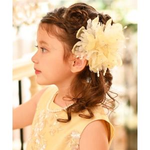 ブローチ ラインストーン付きふんわりコサージュ