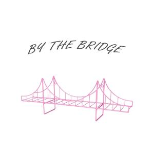収納 BY THE BRIDGE