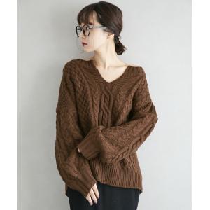 ニット キーネックデザインケーブルニット