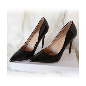パンプス エナメルポインテッドトゥピンヒールパンプス