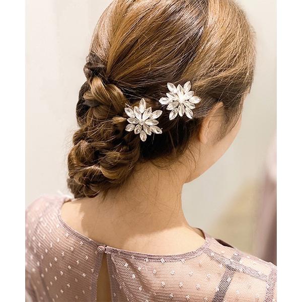 ヘアクリップ フラワーモチーフのクリアビジューバレッタ・ヘアクリップ・ヘアアクセサリー 結婚式 パー...