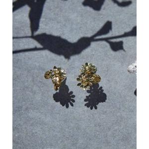 ピアス カモミールのピアス＊ レディース