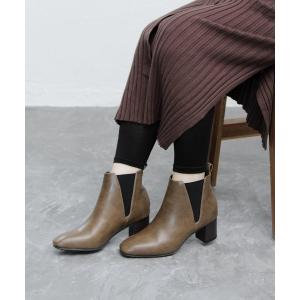 ブーツ サイドゴアデザインのスクエアトゥショートブーツ