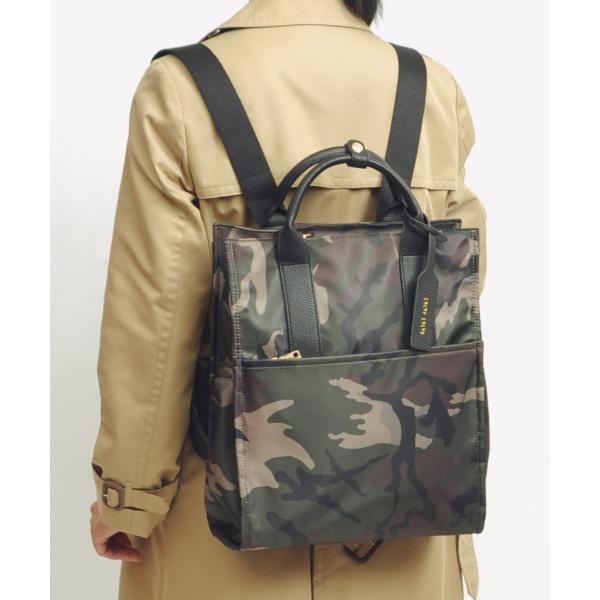 デイバック リュック カシュカシュ cachecache / 11ポケットパーテーションリュックサッ...