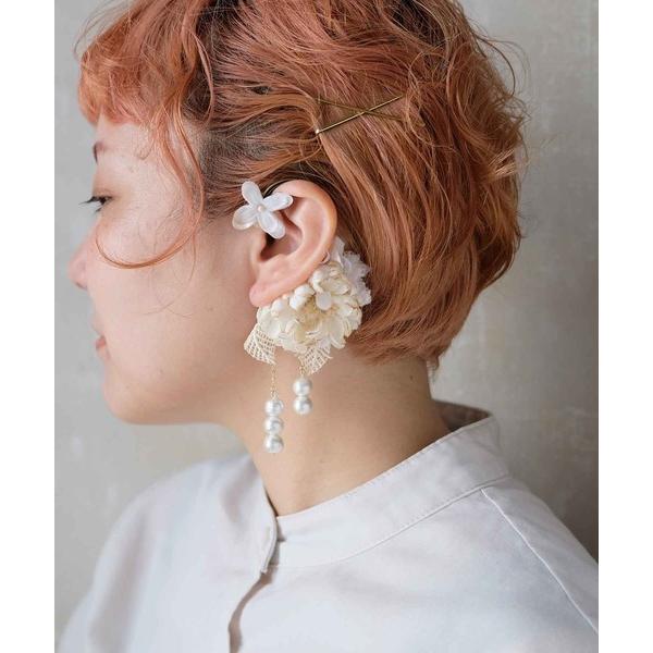 イヤーカフ コットンパールと布花のイヤーカフ＊ レディース