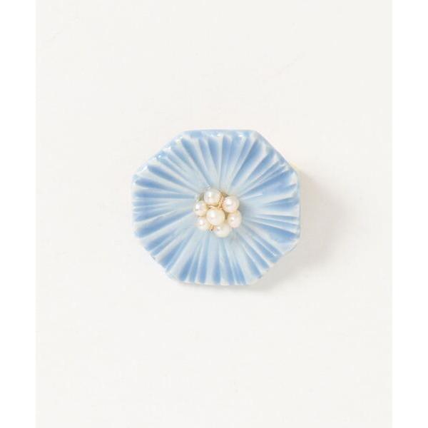 ブローチ 「irodori」花のbroach（ミヤコワスレ）水色、淡水パール レディース