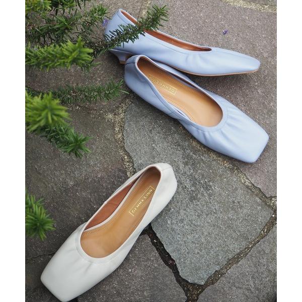 パンプス スクエアトゥキトゥンヒールパンプス