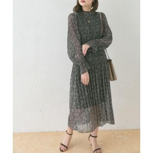 ワンピース ランダムプリーツプリントワンピース