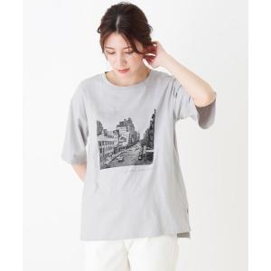 tシャツ Tシャツ ドロップショルダーグラフィックTシャツ