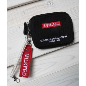 パスケース EMBROIDERED BAR PASS HOLDER