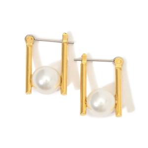 【別注】januka パールフープ スモールピアス美品 TOMORROWLAND（トゥモローランド） ピアス 「別注」januka パール