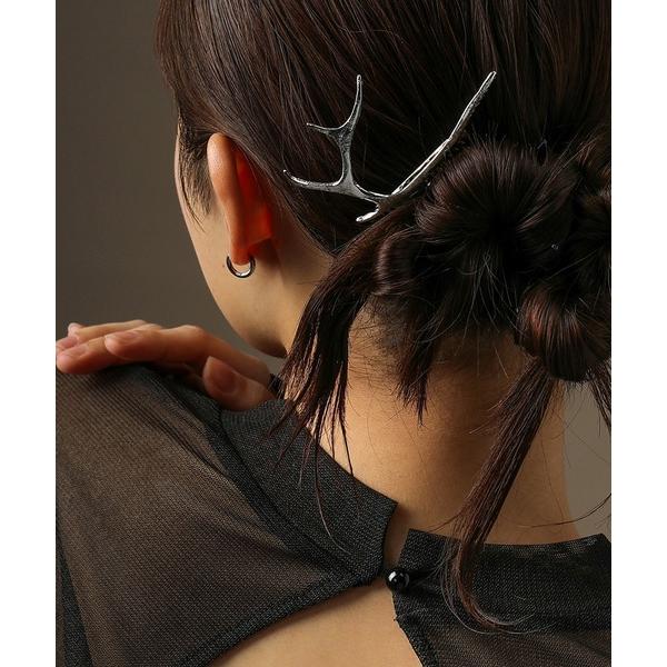 垢抜けポイントアップ。ゴールドシルバーメタルヘアコーム