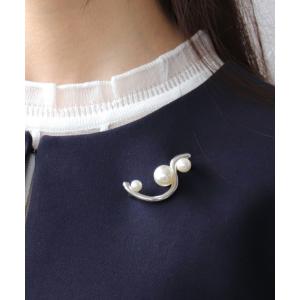 Max Mara（マックスマーラ） ブローチ BATHP レディース ピンバッチ