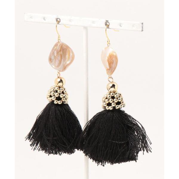 ピアス 「lea.acc*maamee*」シェルビーズ×ゴールドビーズandベージュタッセル レディ...