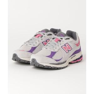 スニーカー M2002RWB　GRAY/PINK(WB)