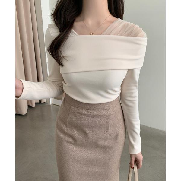 tシャツ フェミニンシルエットオフショルダーニット レディース