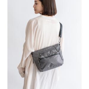 10ポケットナイロンショルダーバッグ