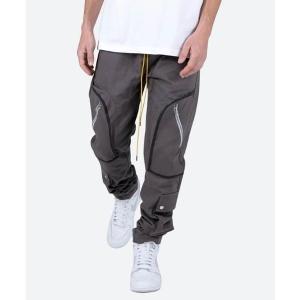 メンズ パンツ カーゴパンツ mnml/ミニマル/CONTRAST TAPED CARGO PANTS｜zozo