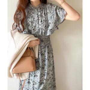 ワンピース 大人ガーリー。花柄フレア袖ワンピース