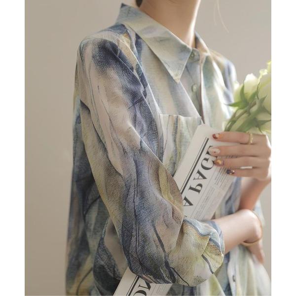 ブラウス シャツ シフォンプリントのシャツ レディース