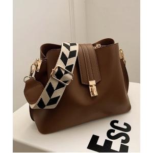 COACH（コーチ） ショルダーバッグ バッグ 入学式 入園式 ブルックリン