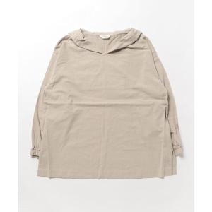 セーラーカラーブラウス