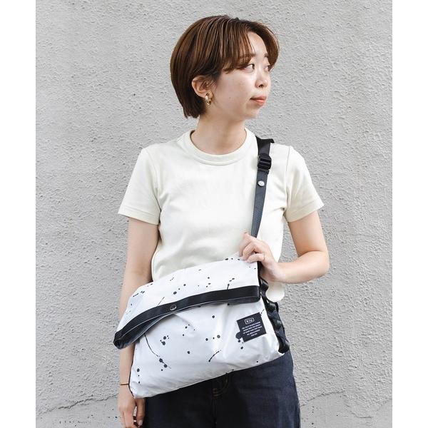 ショルダーバッグ ウォータプルーフA3対応サコッシュ メンズ レディース