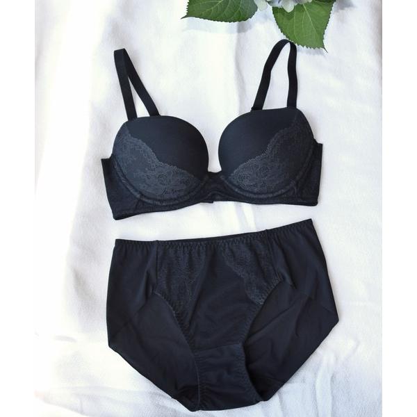 ブラジャー ショーツセット 「アウターにひびきにくい!シンプル×レーシイ」モールドブラ＆ショーツセッ...