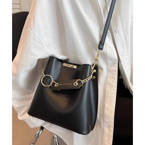 ショルダーバッグ バッグ チェーンチャーム付 フェイクレザー