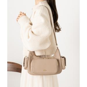 ショルダーバッグ バッグ ポケットデザインラウンドショルダーバッグ