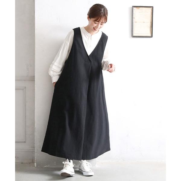 ジャンパースカート すっきり映えちゃう黒いワンピース