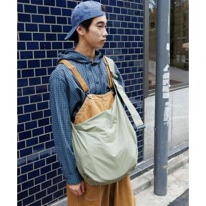 VANS（ヴァンズ） ショルダーバッグ RIROO RABBIT ショルダーバッグ