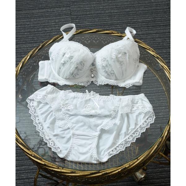 ブラジャー ショーツセット 「しっかり包みこめる深めカップでメレンゲみたいなふわっとしたまんまるバス...