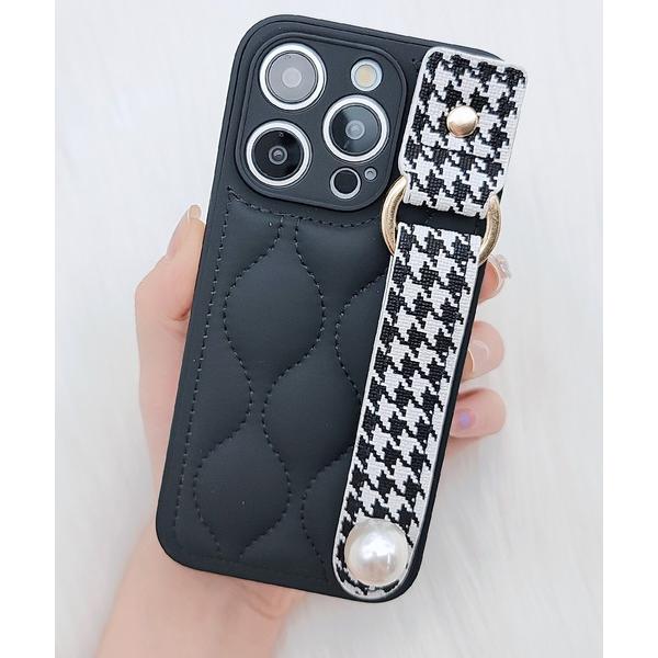 スマホケース レザーベルト付きウエーブキルティングiPhoneケース