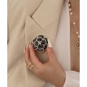 Max Mara（マックスマーラ） ブローチ BATHP レディース ピンバッチ