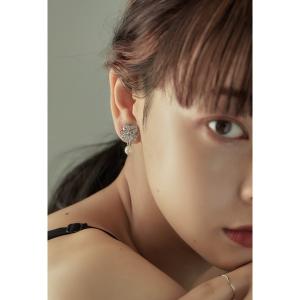 イヤリング ビジューフラワーパールイヤリング 結...の商品画像