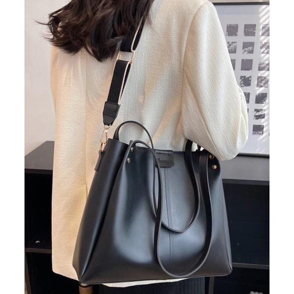 トートバッグ 「A4サイズ対応」大容量 2WAYフェイクレザー ショルダーバッグ トートバッグ 通勤...