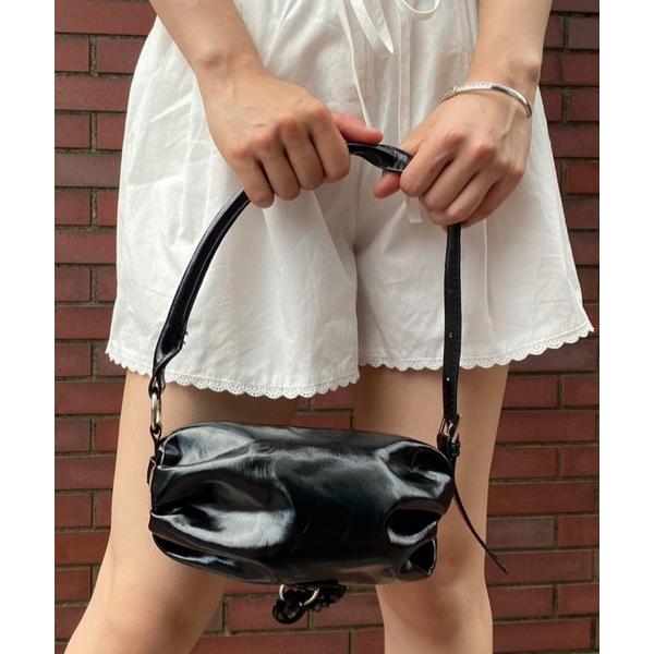 ハンドバッグ Belted Strap Barrel Compact Bag