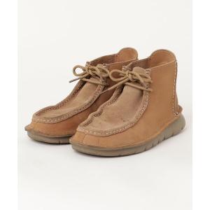 「Clarks」 モカシンブーツ UK8 ベージュ メンズ｜zozo