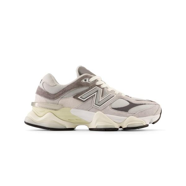 「New Balance」 ローカットスニーカー 23.5cm グレー メンズ