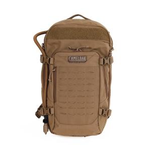 メンズ リュック 「CAMELBAK/キャメルバック」ミリタリー仕様 ハイドレーション付きバックパック/SPARTA｜zozo