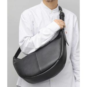 ショルダーバッグ スプリットレザー（牛床革） バナナ型 ショルダーバッグ A4対応 メンズ レディース