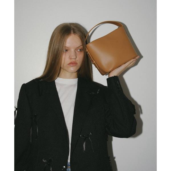 ショルダーバッグ バッグ Square widehandle shoulder bag/ スクエア ...